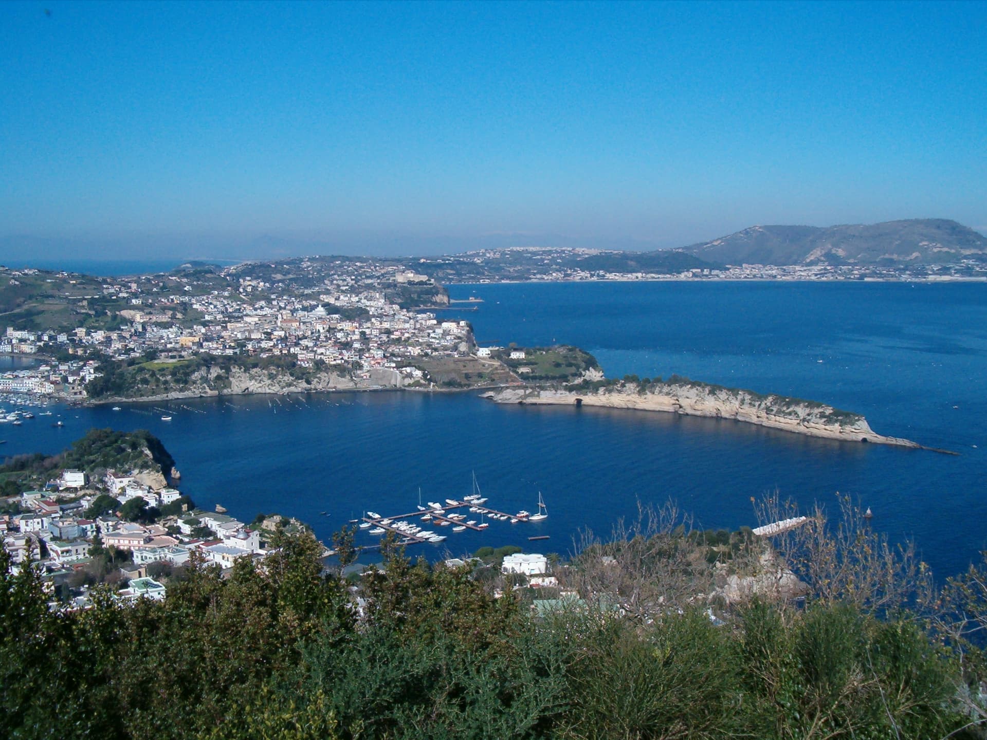 Bacoli — photo 3