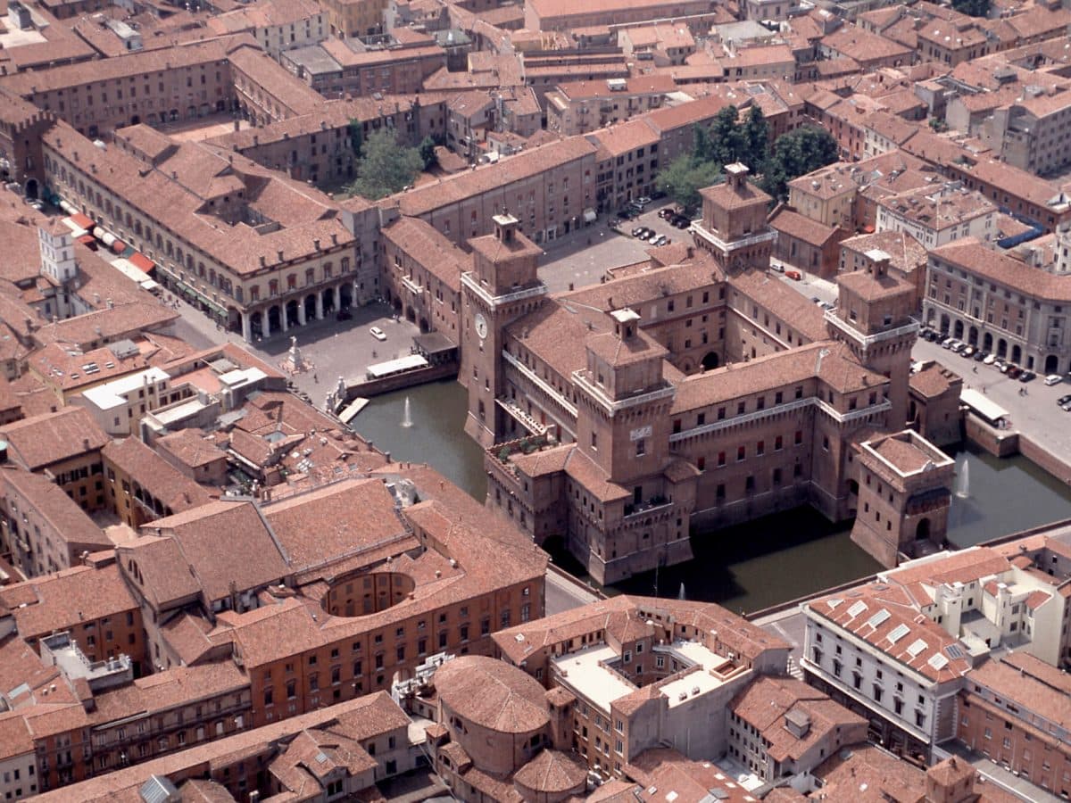 Ferrara — photo 3
