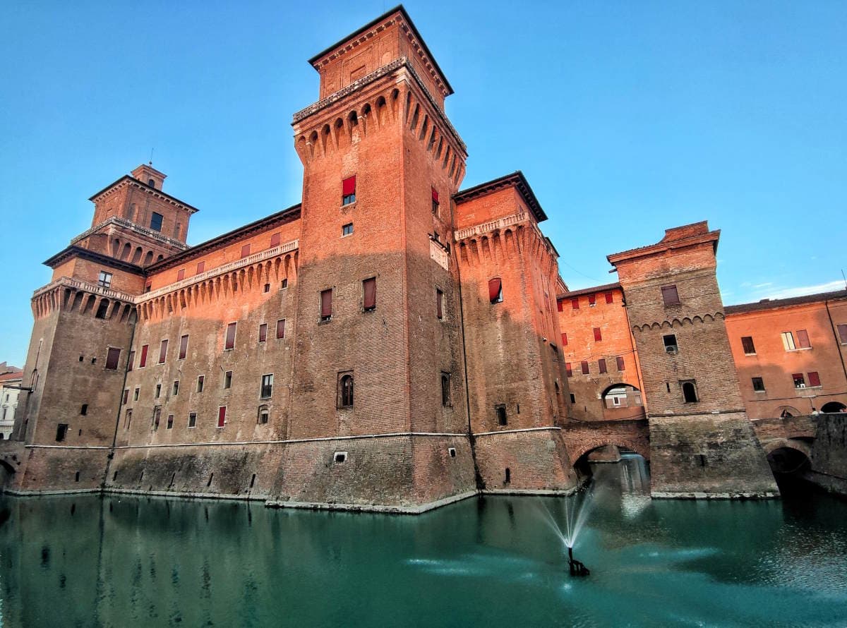 Ferrara — photo 5
