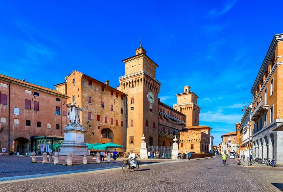 Ferrara — photo 6
