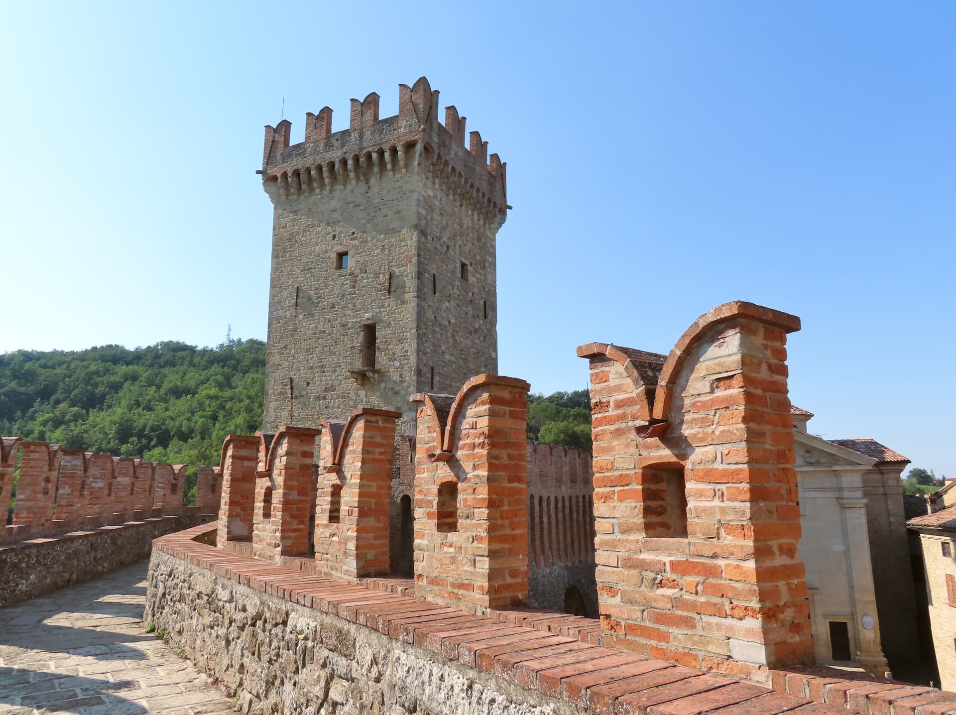 Vernasca — photo 2