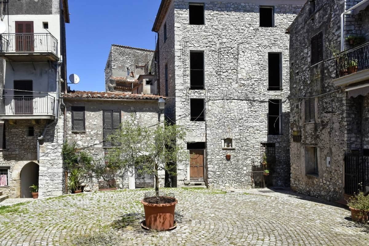 Bassiano — photo 4