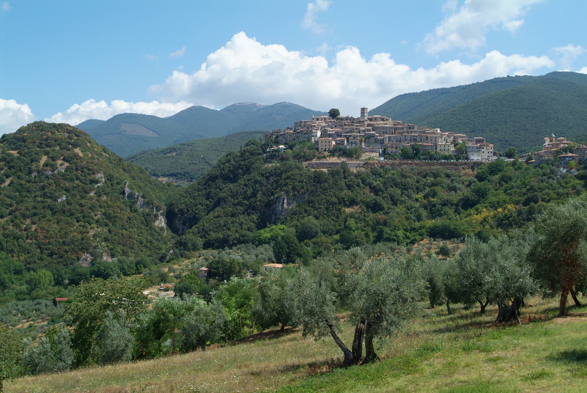 Casperia — photo 1