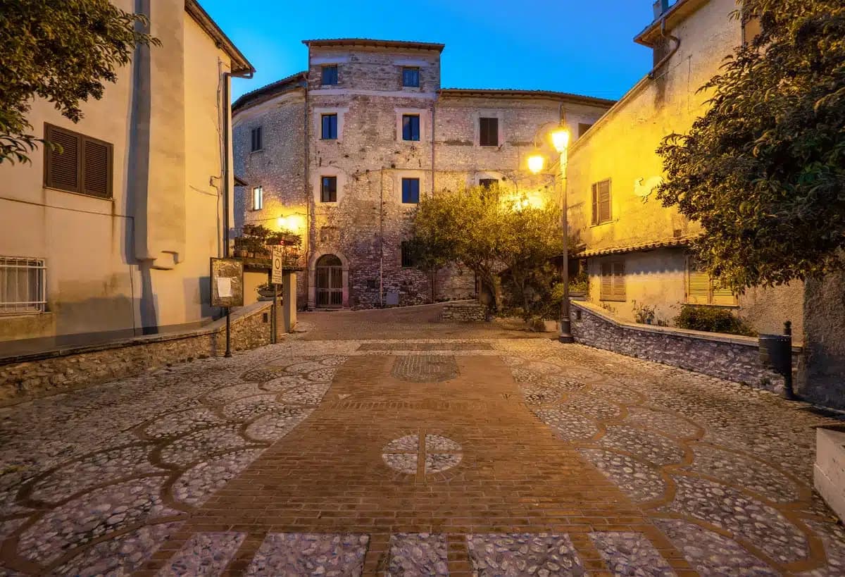 Castel di Tora — photo 7