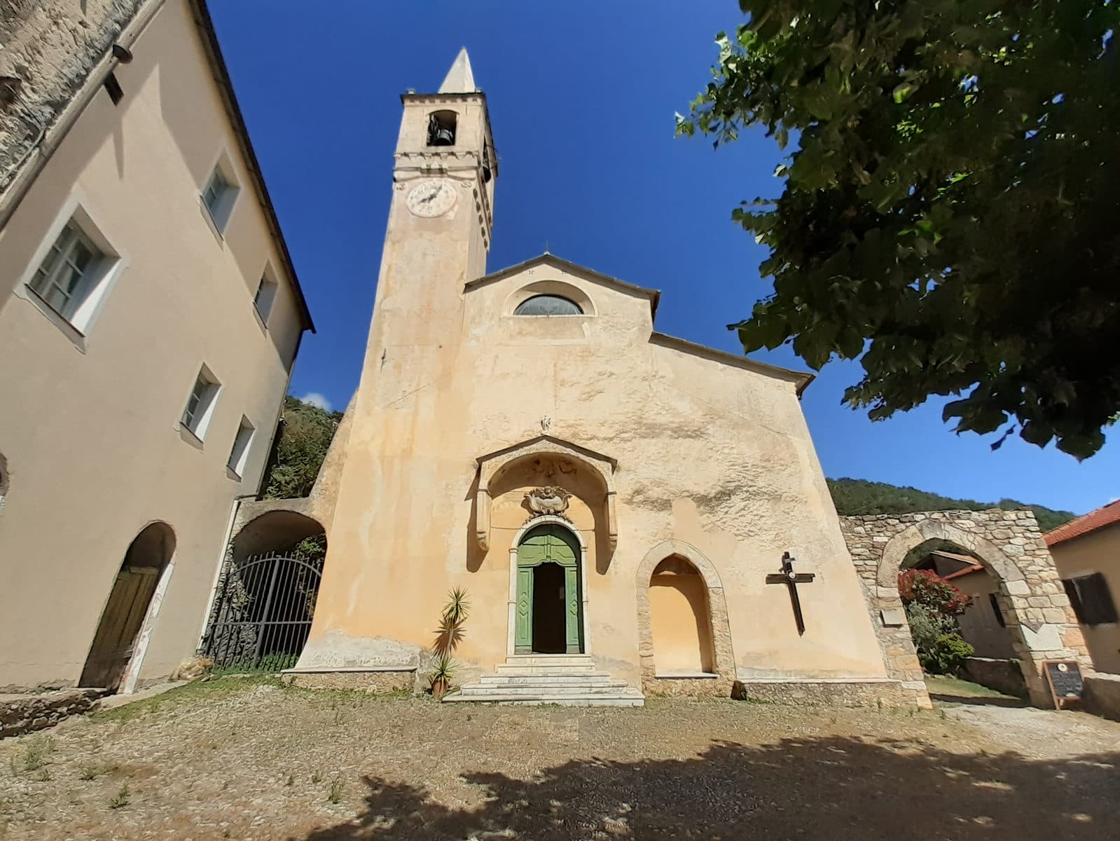 Castelvecchio di Rocca Barbena — photo 8