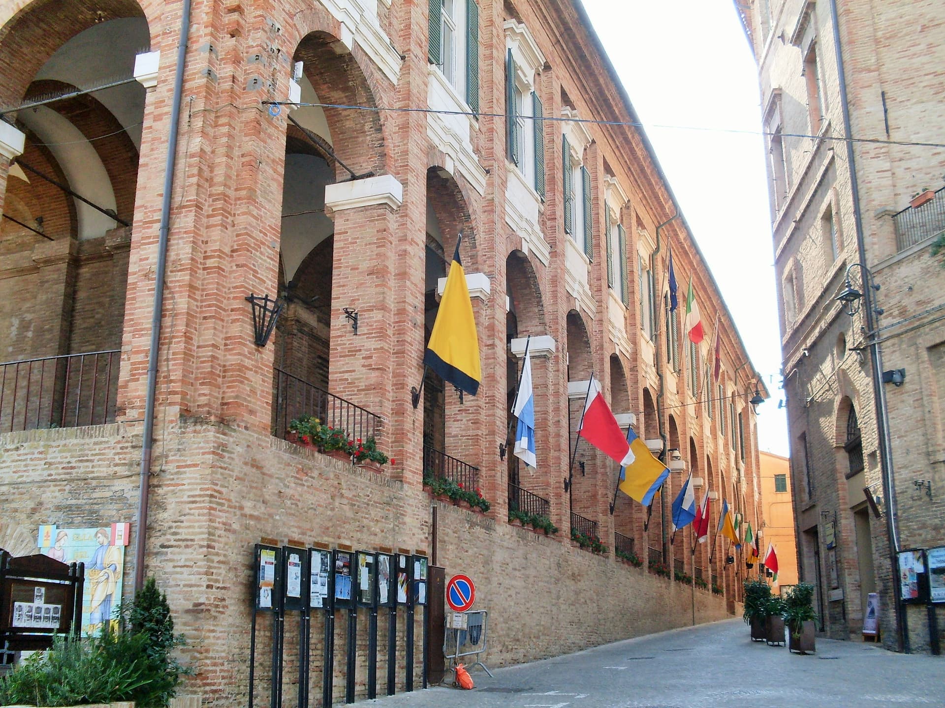 Corinaldo — photo 3
