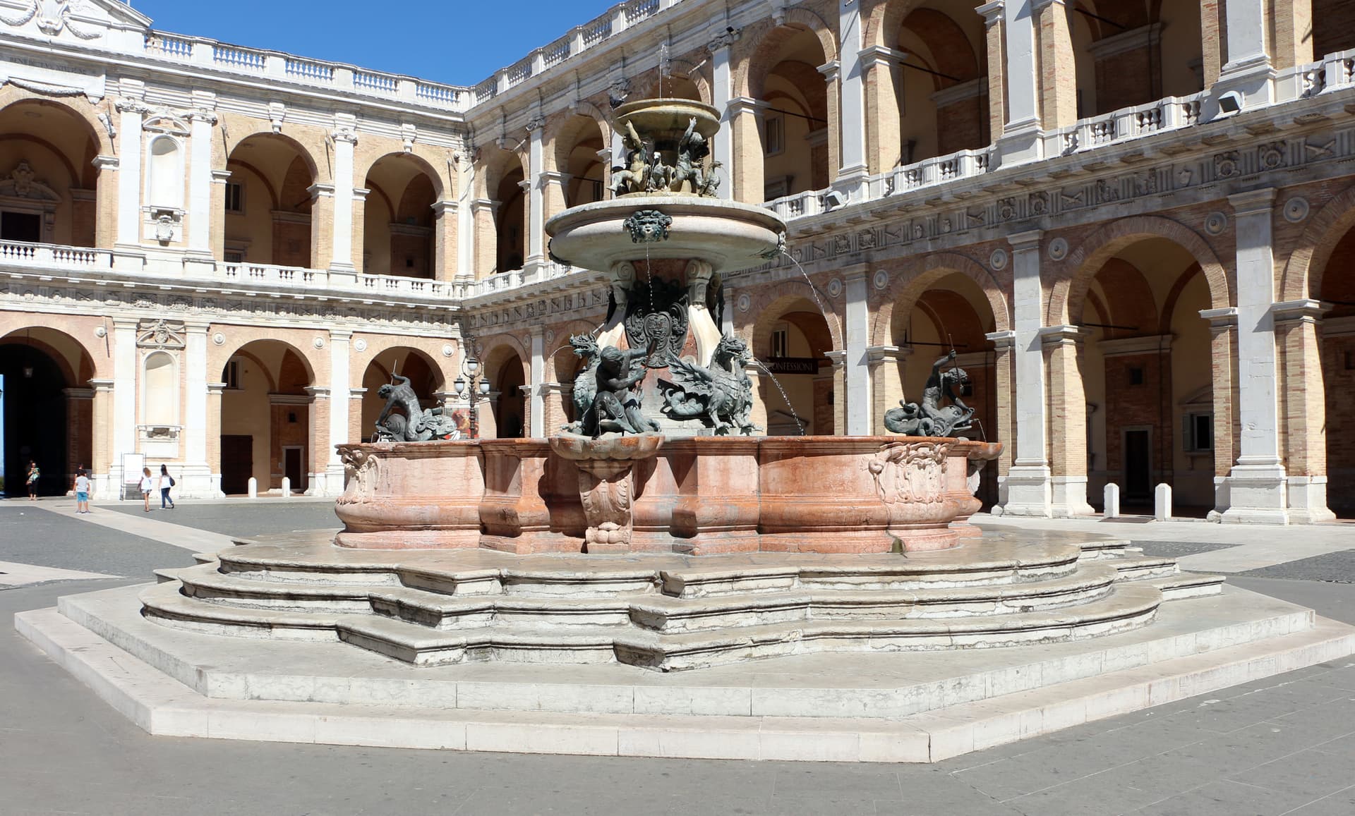 Loreto — photo 3