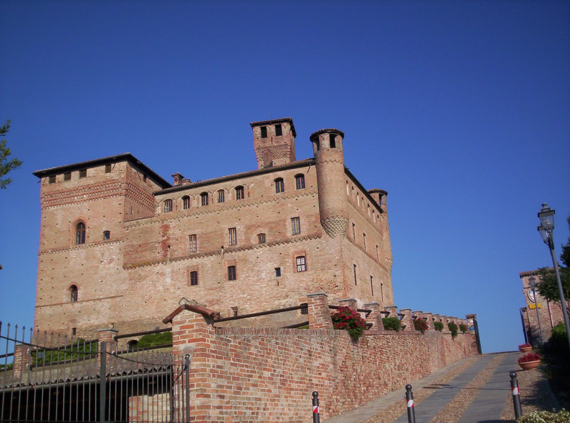 Grinzane Cavour — photo 3