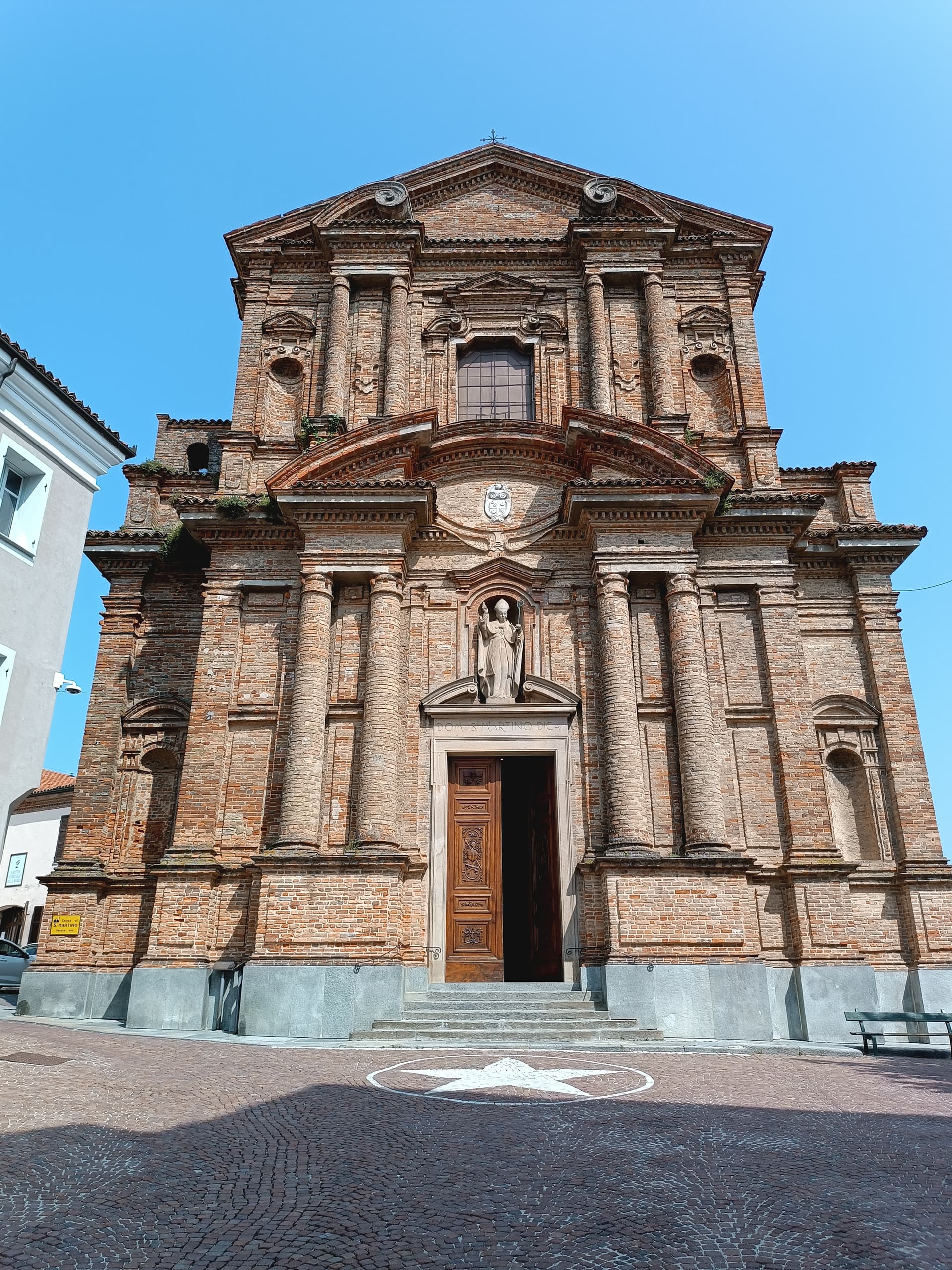 La Morra — photo 2