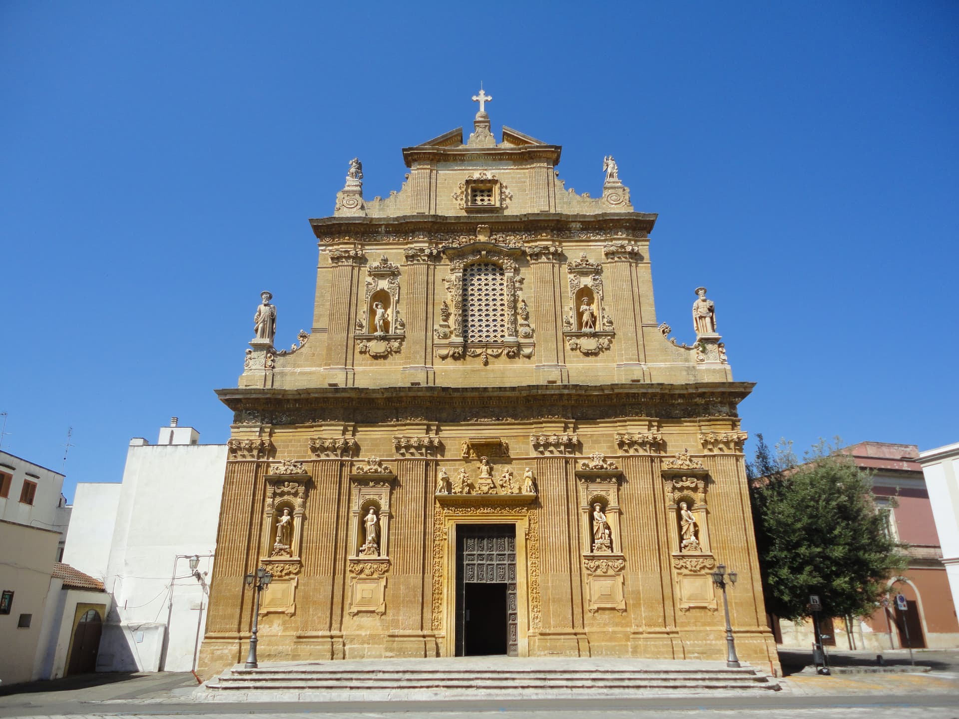 Galatone — photo 3