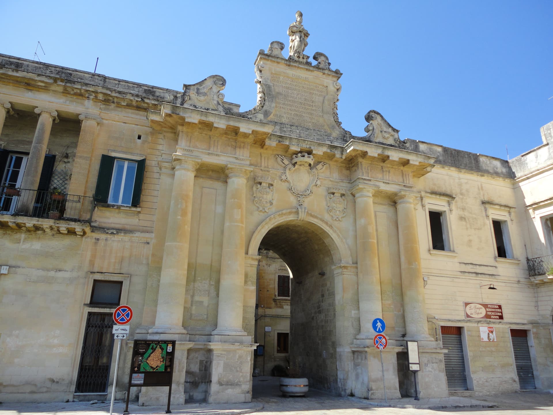 Lecce — photo 1
