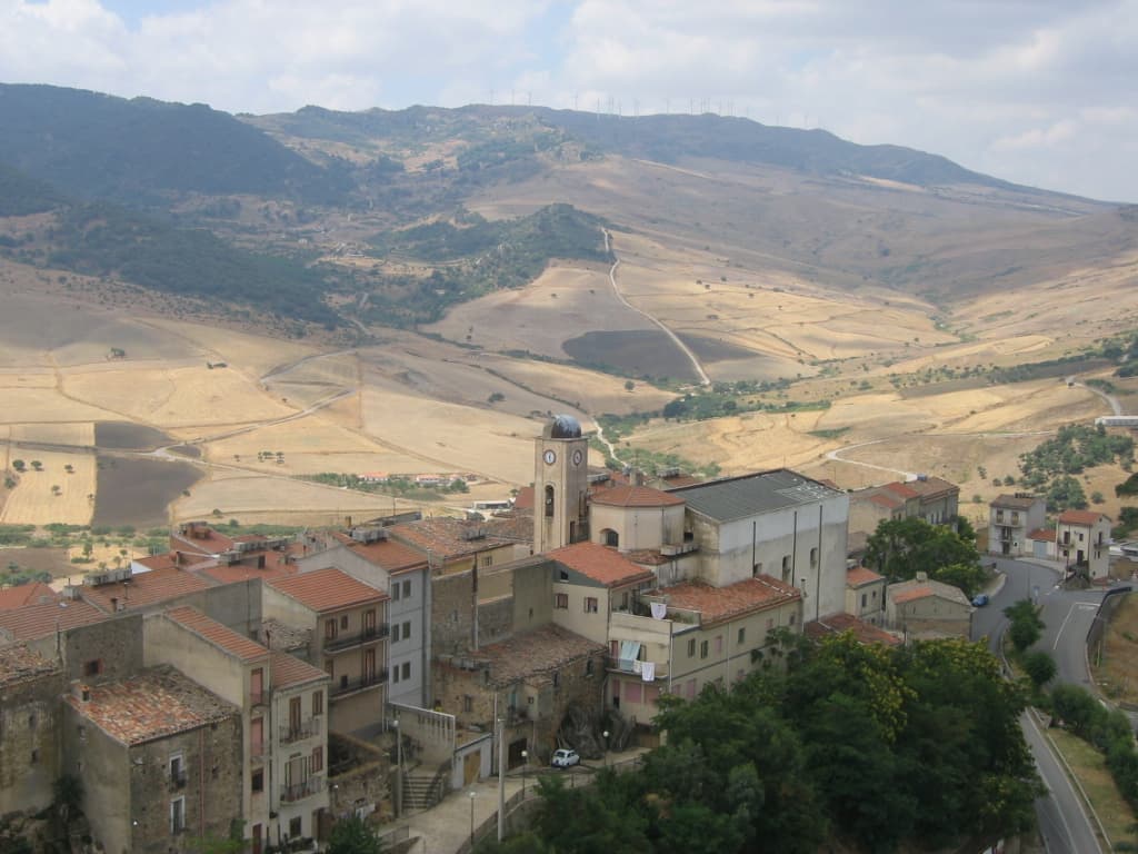 Sperlinga — photo 4