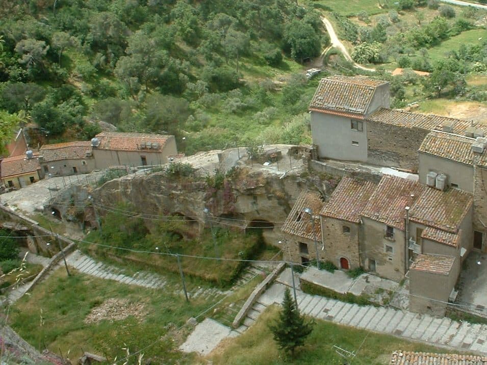 Sperlinga — photo 6