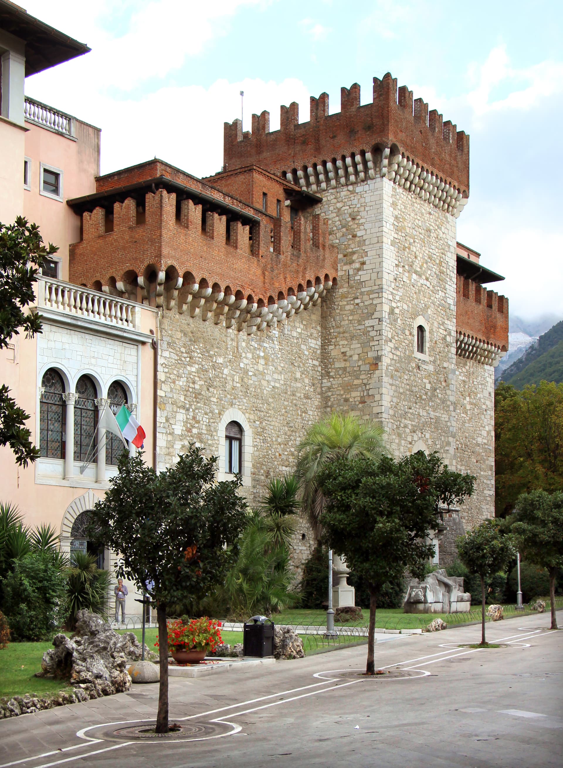 Carrara — photo 4