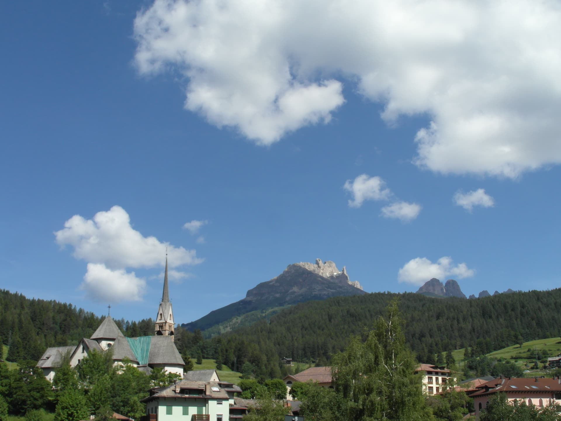 Moena — photo 3