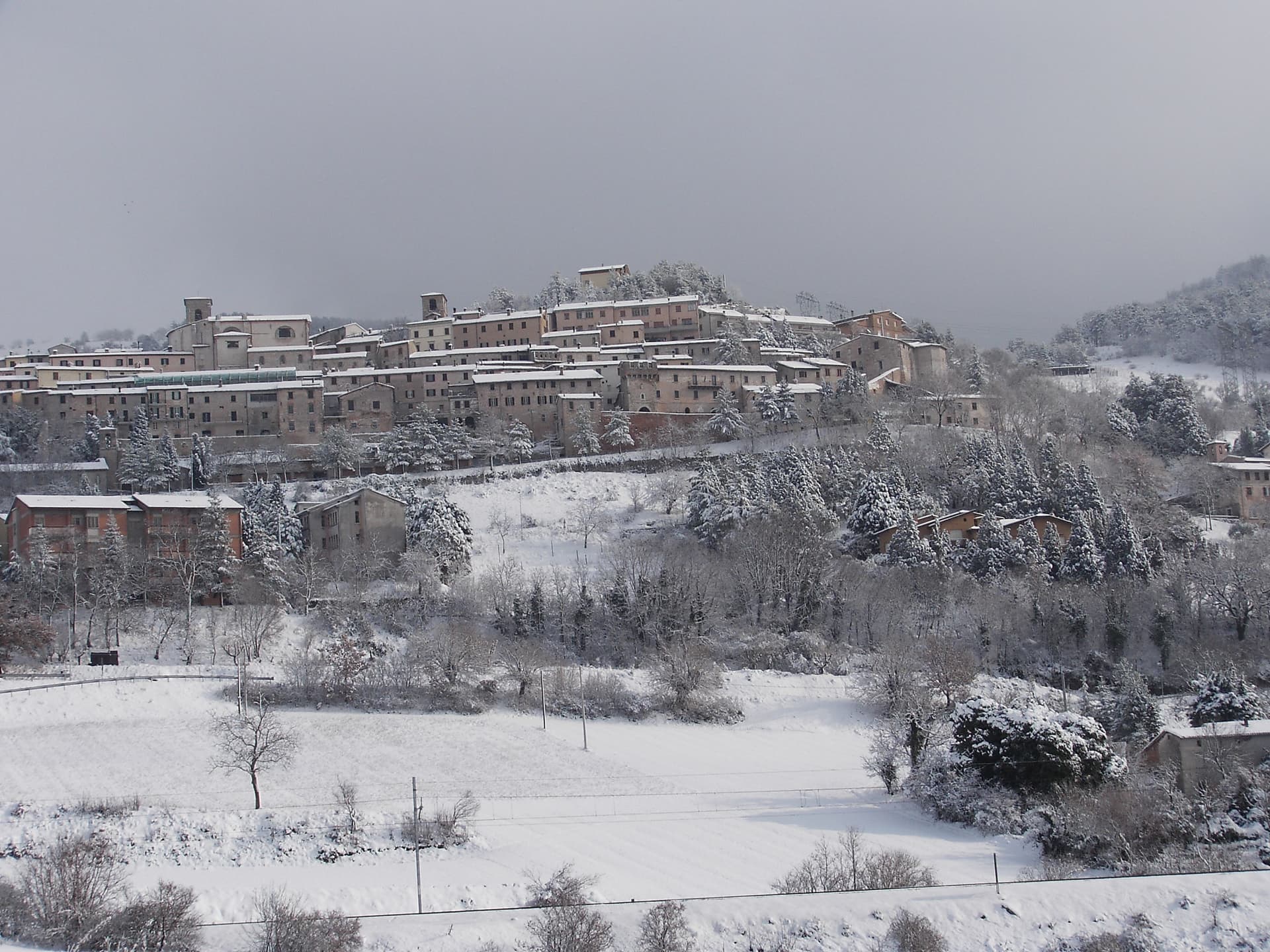 Fossato di Vico — photo 4