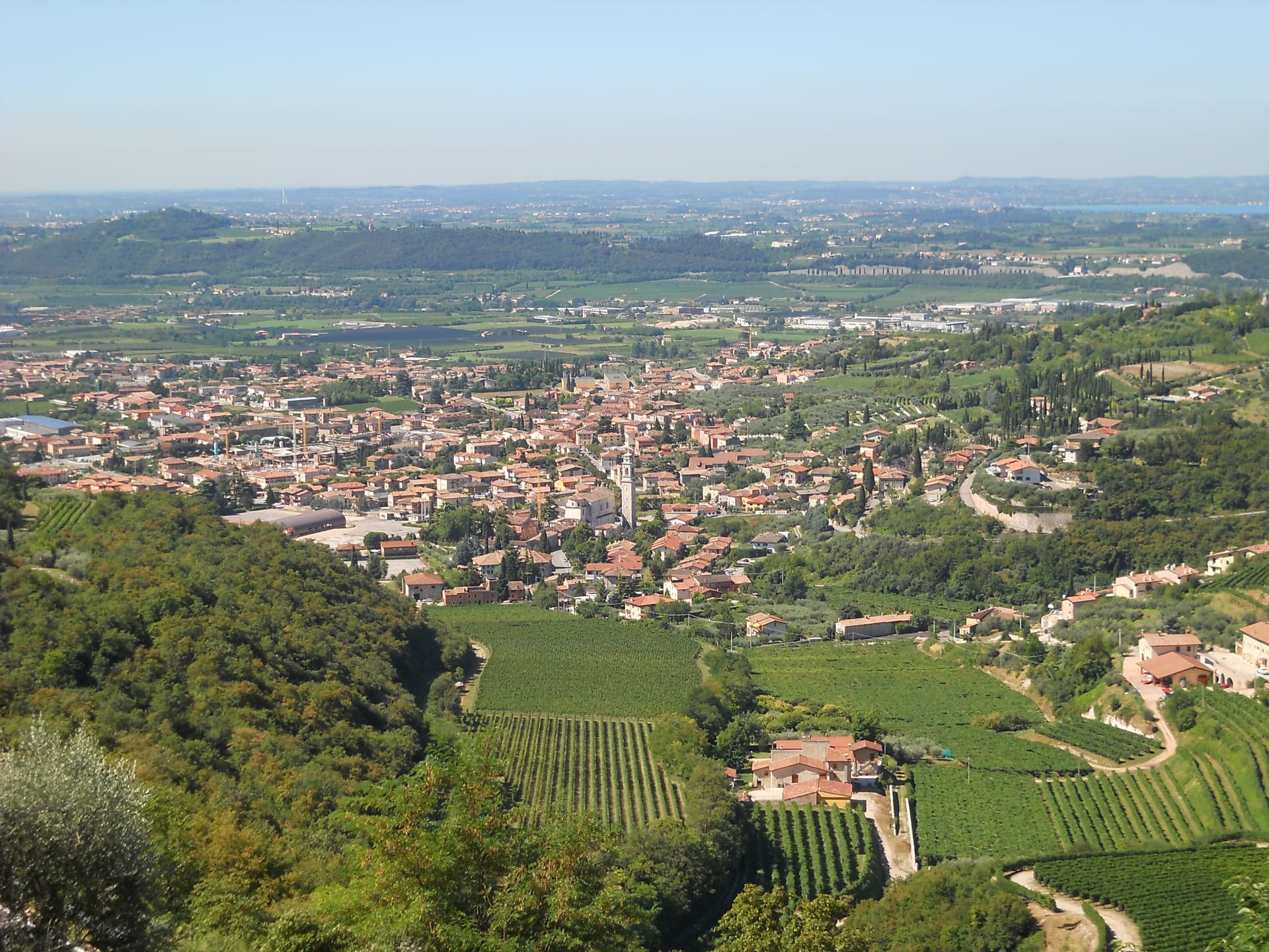 Sant'Ambrogio di Valpolicella — photo 1